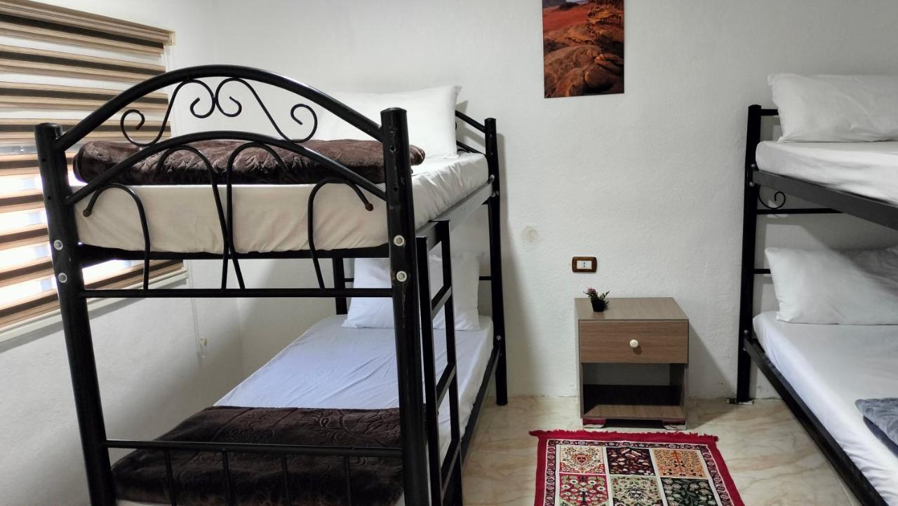 Z3 Hostel Wadi Musa Exteriér fotografie