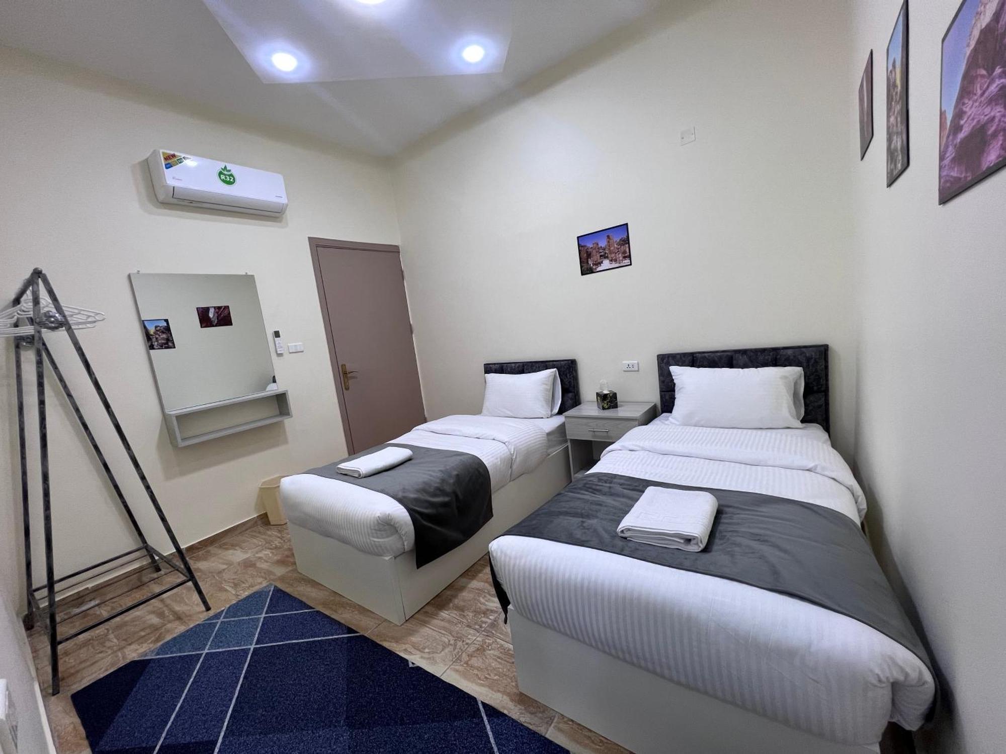 Z3 Hostel Wadi Musa Exteriér fotografie